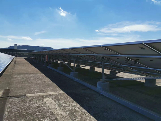 Systemy montażu solarnego ze stalowymi balastami HDG Fotowoltaiczne regały dachowe z płaskim dachem